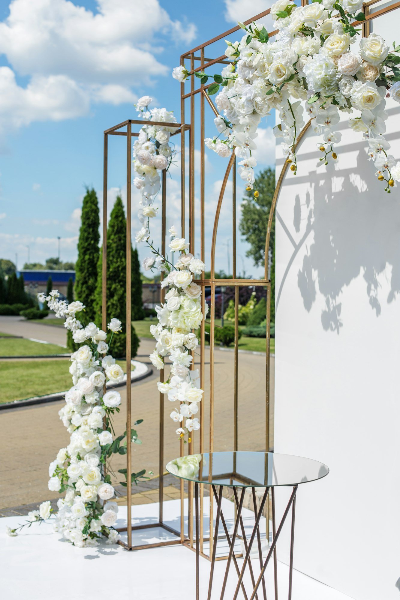 Elegant Floral Arrangement for Outdoor Event